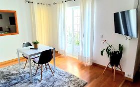 Comfortable And Quiet Apartment